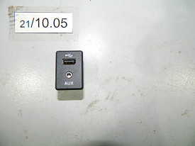 USB AUX ПОРТ (795405004) NISSAN ROGUE - X-TRAIL T32 2014-2021